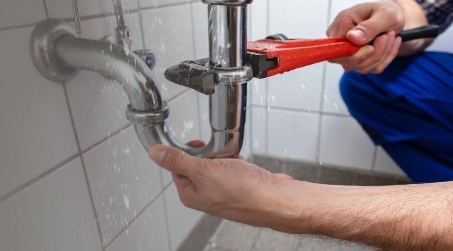 Expert burst pipe repair services in Defuniak Springs, FL